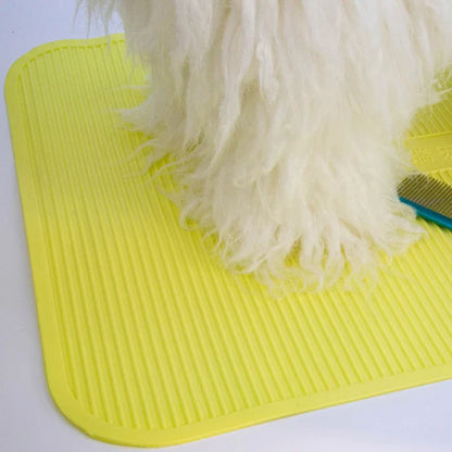 Pet Grooming Silicone Mat - Non-Slip Bath & Grooming Tool